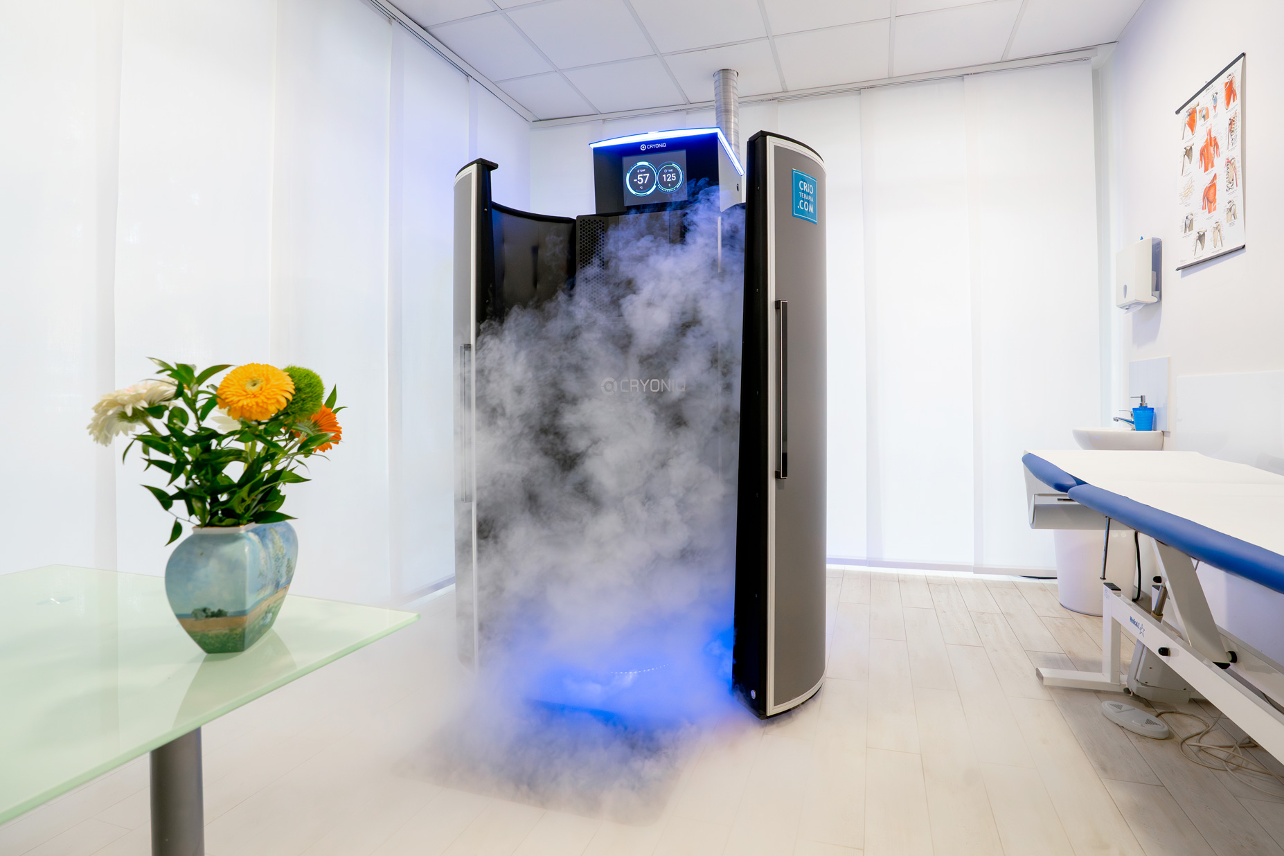 Interno della sala dove vengono effettuate sedute di crioterapia e criosauna.